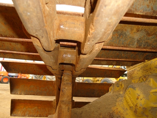 ขายด่วนรถแทรคเตอร์ตีนตะขาบ KOMATSU D20PL-6 เก่าญี่ปุ่นยังไม่เคยใช้งานในไทย สภาพดี จริง ๆๆจ้า ขายด่วนรถแทรคเตอร์ตีนตะขาบ KOMATSU D20PL-6 เก่าญี่ปุ่นยังไม่เคยใช้งานในไทย สภาพดี จริง ๆๆจ้า