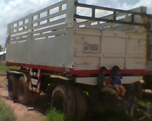 ขายด่วน ลูกพ่วง 3 เพลาดั๊มพ์ กระบะดั๊มพ์เหล็กคอกเกษตรฝาข้างแผ่นเรียบ ช่วงล่างแน่น ยางสภาพดี 8 เส้นประมาณ 70\% พร้อมบรรทุกพร้อมใช้งาน เอกสารทะเบียนครบถูกต้องพร้อมโอน ราคาต่อรองได้ครับ