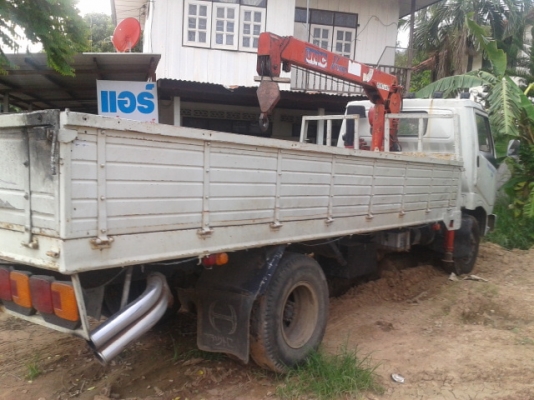 หกล้อHINOติดเครน2.5ตัน