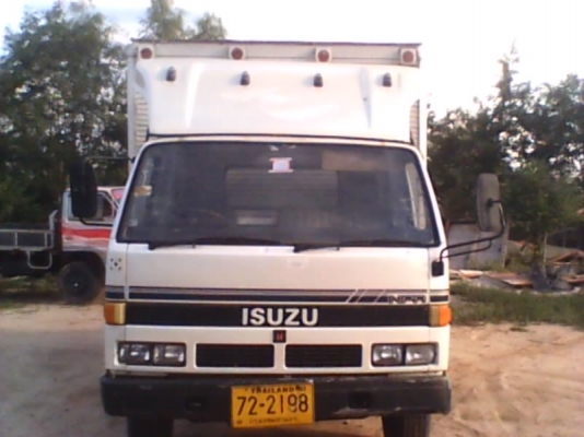 รถ ISUZU  115 รถห้างแท้ แอร์ใช้ได้  เครื่องดี  ครัชชีสวย   พร้อมตู้คอนเทรนเนอร์
