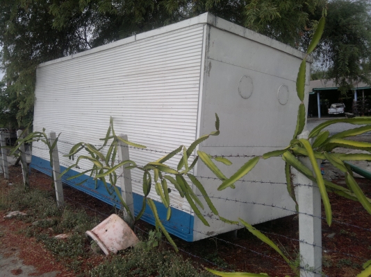 ขายตู้แห้ง ประตู 3 บาน ยาว 6 ม. กว้าง 2.40 ม.