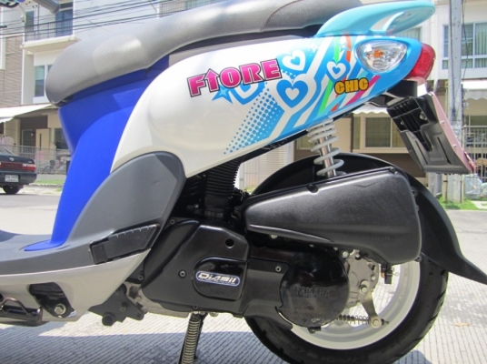 (ขายแล้วค่ะ) Yamaha Fiore 2012 ลายใหม่  สีสดใส น่ารักน่าขับ เดิมแท้ดี ไม่มีบิวด์