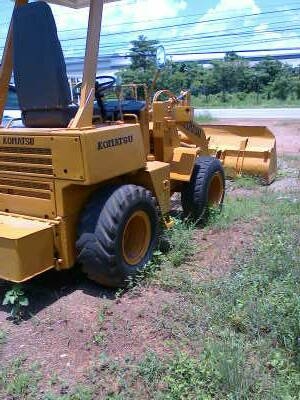 เลิกกิจการครับ komatsu D3 รถตักล้อยางครึ่งคิว 3 คัน 1 คิว3 คัน รถตักพร้อมตัวขุด1 คัน เลิกกิจการครับ komatsu D3 รถตักล้อยางครึ่งคิว 3 คัน 1 คิว3 คัน รถตักพร้อมตัวขุด1 คัน