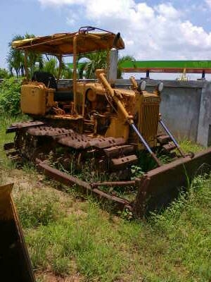 เลิกกิจการครับ komatsu D3 รถตักล้อยางครึ่งคิว 3 คัน 1 คิว3 คัน รถตักพร้อมตัวขุด1 คัน