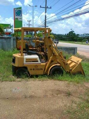 เลิกกิจการครับ komatsu D3 รถตักล้อยางครึ่งคิว 3 คัน 1 คิว3 คัน รถตักพร้อมตัวขุด1 คัน เลิกกิจการครับ komatsu D3 รถตักล้อยางครึ่งคิว 3 คัน 1 คิว3 คัน รถตักพร้อมตัวขุด1 คัน