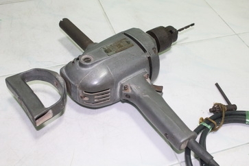 สว่านรอบช้า ยี่ห้อhitachi ขนาด 5 หุน สภาพเดิมๆพร้อมใช้งานครับ