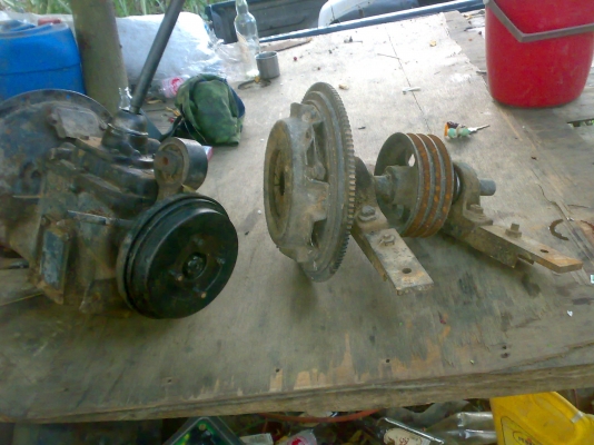 ขายเกียร์พร้อมตัวใส่สายพาน 4เกียร์ของโตโยต้าไม่ทราบรุ่น