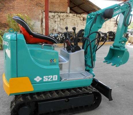 รถขุดจิ๋ว SUMITOMO S20  สามารถใส่ท้ายรถปิคอัพได้