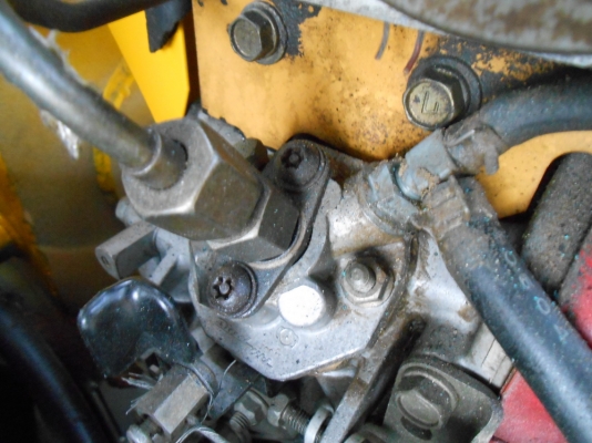 รถขุดจิ๋ว SUMITOMO S20  สามารถใส่ท้ายรถปิคอัพได้