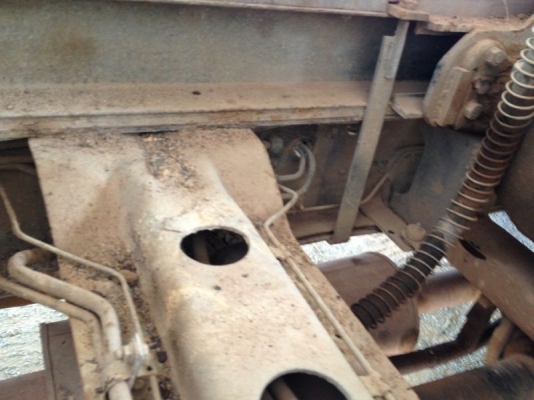 รถฮีโน่ 6 ล้อดั้ม 210 แรงม้า  สนใจติดต่อ  081 - 6079515