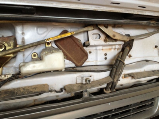 รถฮีโน่ 6 ล้อดั้ม 210 แรงม้า  สนใจติดต่อ  081 - 6079515