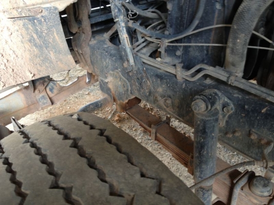 รถฮีโน่ 6 ล้อดั้ม 210 แรงม้า  สนใจติดต่อ  081 - 6079515