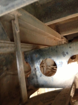 รถฮีโน่ 6 ล้อดั้ม 210 แรงม้า  สนใจติดต่อ  081 - 6079515