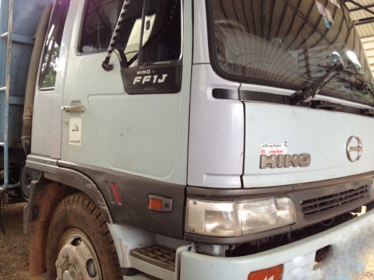 รถฮีโน่ 6 ล้อดั้ม 210 แรงม้า  สนใจติดต่อ  081 - 6079515