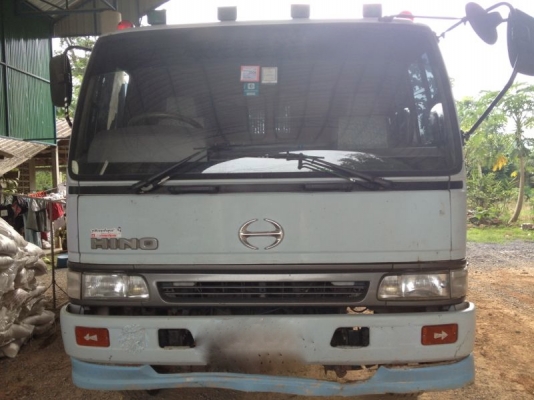 รถฮีโน่ 6 ล้อดั้ม 210 แรงม้า  สนใจติดต่อ  081 - 6079515