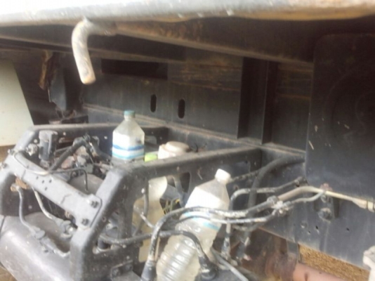 รถฮีโน่ 6 ล้อดั้ม 210 แรงม้า  สนใจติดต่อ  081 - 6079515