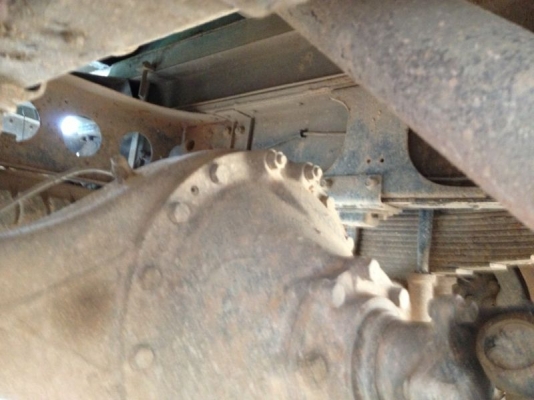 รถฮีโน่ 6 ล้อดั้ม 210 แรงม้า  สนใจติดต่อ  081 - 6079515