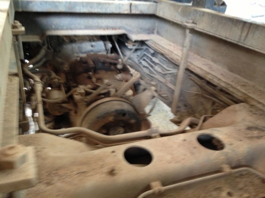 รถฮีโน่ 6 ล้อดั้ม 210 แรงม้า  สนใจติดต่อ  081 - 6079515