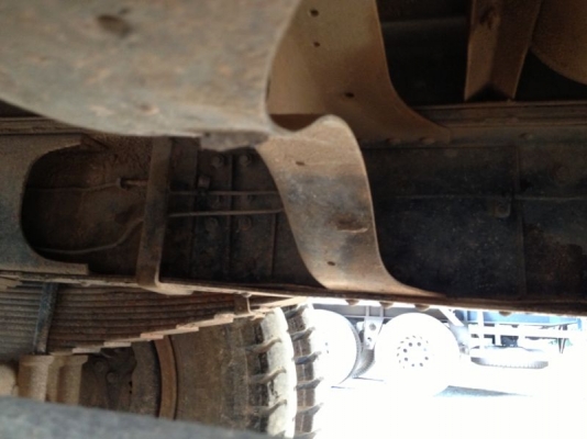 รถฮีโน่ 6 ล้อดั้ม 210 แรงม้า  สนใจติดต่อ  081 - 6079515