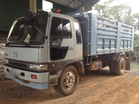 รถฮีโน่ 6 ล้อดั้ม 210 แรงม้า  สนใจติดต่อ  081 - 6079515