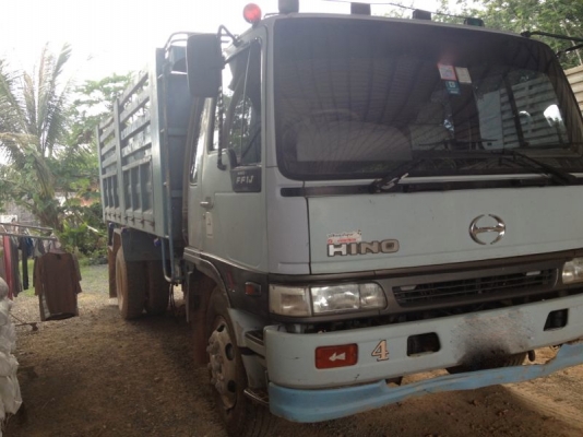รถฮีโน่ 6 ล้อดั้ม 210 แรงม้า  สนใจติดต่อ  081 - 6079515