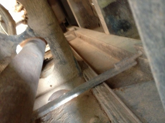 รถฮีโน่ 6 ล้อดั้ม 210 แรงม้า  สนใจติดต่อ  081 - 6079515