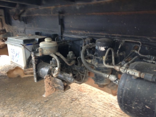 รถฮีโน่ 6 ล้อดั้ม 210 แรงม้า  สนใจติดต่อ  081 - 6079515