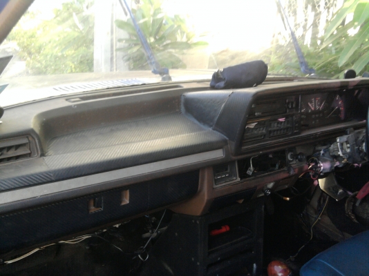 ขายรถเก๋ง FORD LACER ราคาถูกครับ ขอขายแค10000 ครับ ขายรถเก๋ง FORD LACER ราคาถูกครับ ขอขายแค10000 ครับ