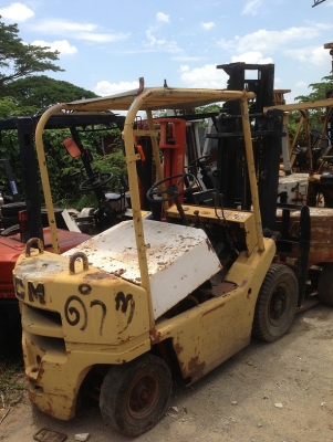 ขายซากฟอล์คลิฟท์ 2 คัน ตามสภาพ ขายซากฟอล์คลิฟท์ 2 คัน ตามสภาพ
