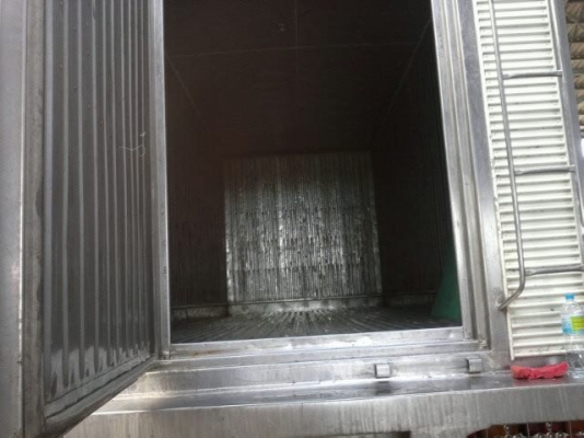 รถมิตซู 10 ล้อ ตู้เย็น 195 แรงม้า  สนใจติดต่อ 081 - 6079515