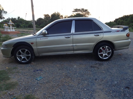 MITSUBUSHI LANSER E-CAR ปี93 1.8 auto ถูกๆ 78000