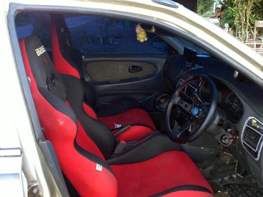 MITSUBUSHI LANSER E-CAR ปี93 1.8 auto ถูกๆ 78000