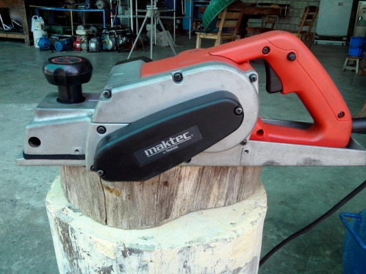 ขายกบไฟฟ้า Maktec มือสองสภาพดีมากๆ ขายกบไฟฟ้า Maktec มือสองสภาพดีมากๆ