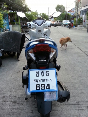 ถูกสุดๆขาย HONDA CLICK 125 I ปี 2012 สภาพ เดิมๆ สวยๆ คับ สี น้ำเงิน ขาว ถูกสุดๆขาย HONDA CLICK 125 I ปี 2012 สภาพ เดิมๆ สวยๆ คับ สี น้ำเงิน ขาว