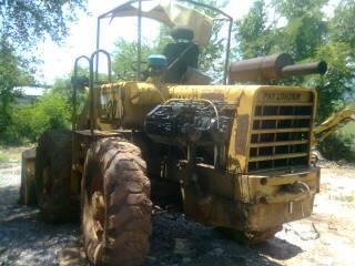 KOMATSU JH30 รถตักล้อยาง เครื่องแน่นแรงดีพร้อมทำงานได้เลย ระบบไฮดรอลิกส์ไม่แตกไม่เยิ้ม ช่วงล่างดีระบบเบรคทริ๊ปฟี้อย่างดี ยางสภาพดี 60\% พร้อมใช้งาน เอกสารสัญญาซื้อขาย ราคาต่อรองได้ครับ