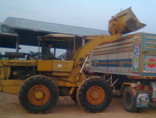 KOMATSU JH30 รถตักล้อยาง เครื่องแน่นแรงดีพร้อมทำงานได้เลย ระบบไฮดรอลิกส์ไม่แตกไม่เยิ้ม ช่วงล่างดีระบบเบรคทริ๊ปฟี้อย่างดี ยางสภาพดี 60\% พร้อมใช้งาน เอกสารสัญญาซื้อขาย ราคาต่อรองได้ครับ KOMATSU JH30 รถตักล้อยาง เครื่องแน่นแรงดีพร้อมทำงานได้เลย ระบบไฮดรอลิกส์ไม่แตกไม่เยิ้ม ช่วงล่างดีระบบเบรคทริ๊ปฟี้อย่างดี ยางสภาพดี 60\% พร้อมใช้งาน เอกสารสัญญาซื้อขาย ราคาต่อรองได้ครับ