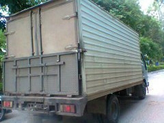 เจ้าของฝากขายรถบรรทุก 6ล้อ ISUZU 120 hp ฝาขาวๆๆ  ยาว5เมตร พร้อมตู้ ติดต่อเจ้าของโดยตรงเลยคับ 090-8457365 (ป๋าแดง)ราคาคุยกันได้