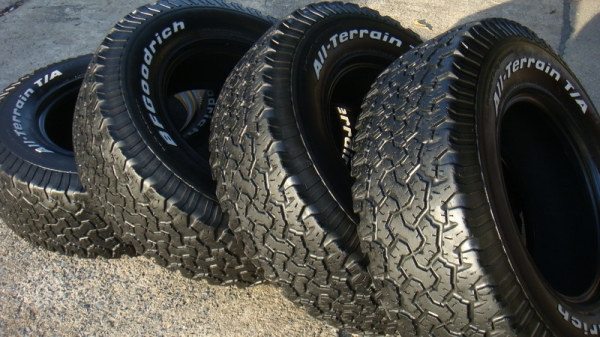 ขายยาง BF Goodrich Allterrain 265 75 r16 ปี 09 ขายยาง BF Goodrich Allterrain 265 75 r16 ปี 09
