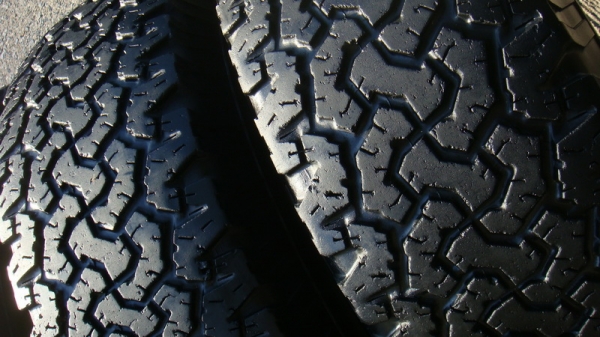 ขายยาง BF Goodrich Allterrain 265 75 r16 ปี 09