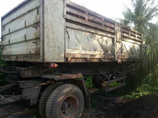 รถอิซูซุ 10 ล้อดั้ม  240 แรงม้า ( ขายแม่ลุก )   สนใจติดต่อ 081 - 6079515