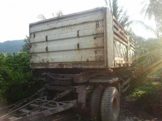 รถอิซูซุ 10 ล้อดั้ม  240 แรงม้า ( ขายแม่ลุก )   สนใจติดต่อ 081 - 6079515