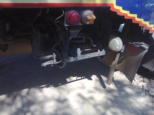 hino ยาว 5 เมตร เบรคจิ๊ฟฟี่  แอร์เย็น กระบะเลสทั้งลูก  รถสวยไม่มีตำหนิครับ