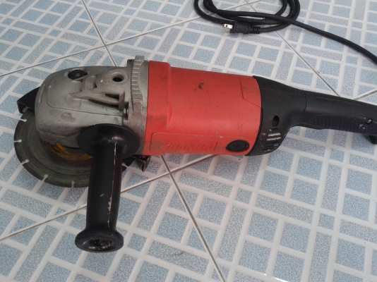 หินเจียร 9 นิ้ว Maktec MT900 สภาพดีราคาถูก หินเจียร 9 นิ้ว Maktec MT900 สภาพดีราคาถูก