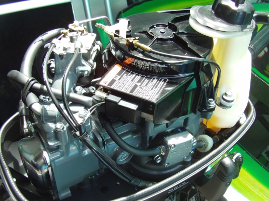 เครื่องเรือซูซูกิ6แรง4จังหวะมือ2กิ๊กๆ(ขายแล้ว)