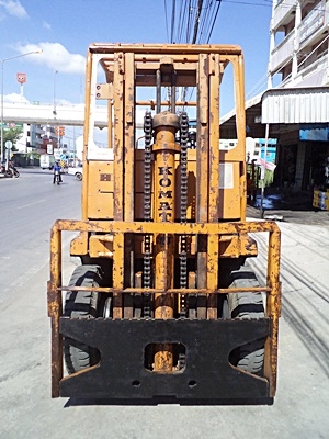 ขายรถยกโคมัสสึ 3.5 ตัน เครื่องดีเซลอีซูซุ เสาสูง 3 เมตร พวงมาลัยเพาเว่อร์ สีเดิมจากนอก นำเข้าจากญี่ปุ่น ใช้งานได้ทันที ขายรถยกโคมัสสึ 3.5 ตัน เครื่องดีเซลอีซูซุ เสาสูง 3 เมตร พวงมาลัยเพาเว่อร์ สีเดิมจากนอก นำเข้าจากญี่ปุ่น ใช้งานได้ทันที