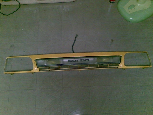 ขาย กระจังหน้าสปอทไลท์ STARLET EP71 สภาพสวยๆครับ ราคาถูก