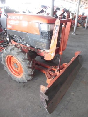 มาแล้ว KUBOTA L4508 DI SP  พร้อมใบมีติดตัวรถ ชั่วโมงน้อย