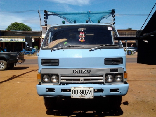 ขาย 6ล้อช่วงยาว ISUZU KS31 รุ่นพิเศษ 5เมตร ปี30/87 เครื่อง4BB1 100HPแห้งๆ แรงดี เกียร์ร็อคเสื้อลาย ช่วงล่างแน่น คัสซีสวยเสริมเหล็กบนแข็งแรง Fหน้า-หลัง สโลว กระบะยาว5.0ม.คอกไม้สวยแข็งแรง ยางสวย6เส้น หัวดีภายในดีคอนโซลครบ พร้อมใช้ พร้อมลุยงาน ราคาต่อรองได้ค