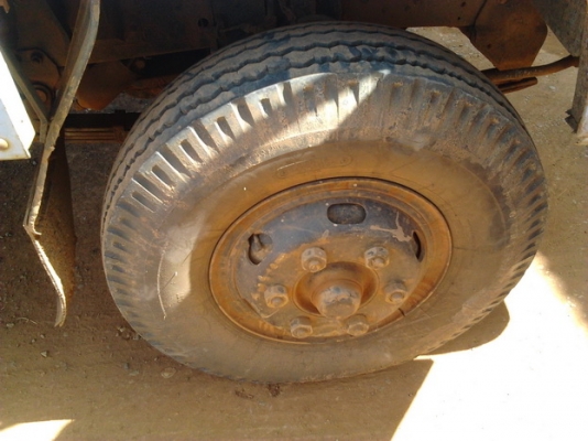 ขาย 6ล้อช่วงยาว ISUZU KS31 รุ่นพิเศษ 5เมตร ปี30/87 เครื่อง4BB1 100HPแห้งๆ แรงดี เกียร์ร็อคเสื้อลาย ช่วงล่างแน่น คัสซีสวยเสริมเหล็กบนแข็งแรง Fหน้า-หลัง สโลว กระบะยาว5.0ม.คอกไม้สวยแข็งแรง ยางสวย6เส้น หัวดีภายในดีคอนโซลครบ พร้อมใช้ พร้อมลุยงาน ราคาต่อรองได้ค