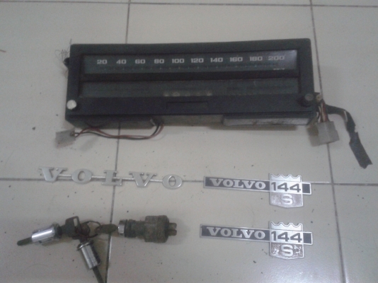 ขายอะไหล่วอลโว่144หลายรายการ